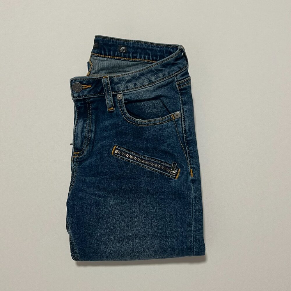 Miss Me Skinny Jeans Ripped Torn Comfy Stretch Women's size 28